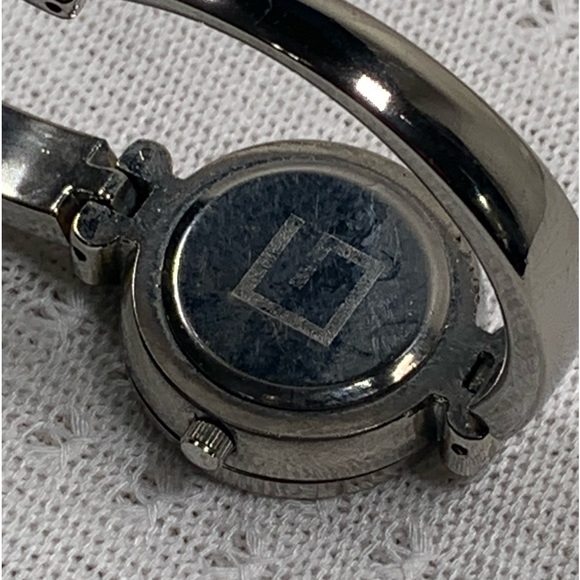 Gucci Ladies Watch - Picture 6 of 8